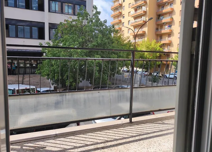 An &lo-luxury - Metro Teano